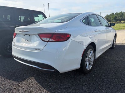 2016 Chrysler 200 Limited