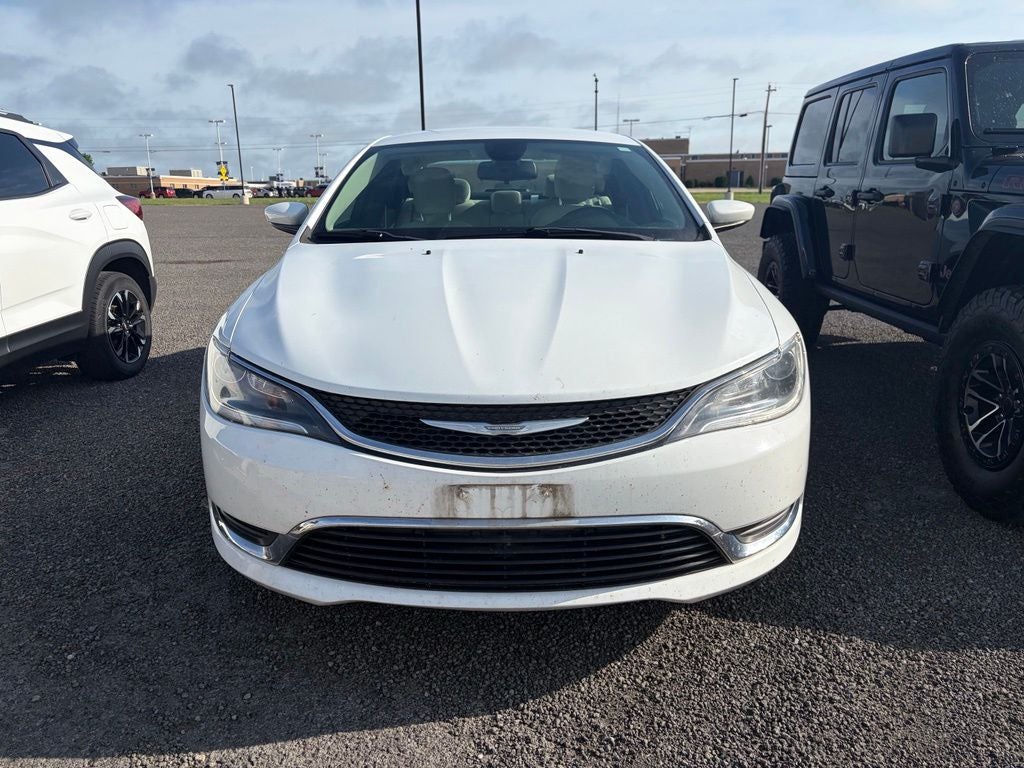 2016 Chrysler 200 Limited