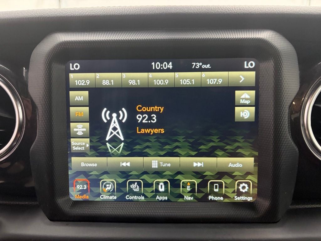 2022 Jeep Wrangler Sahara Altitude 4x4
