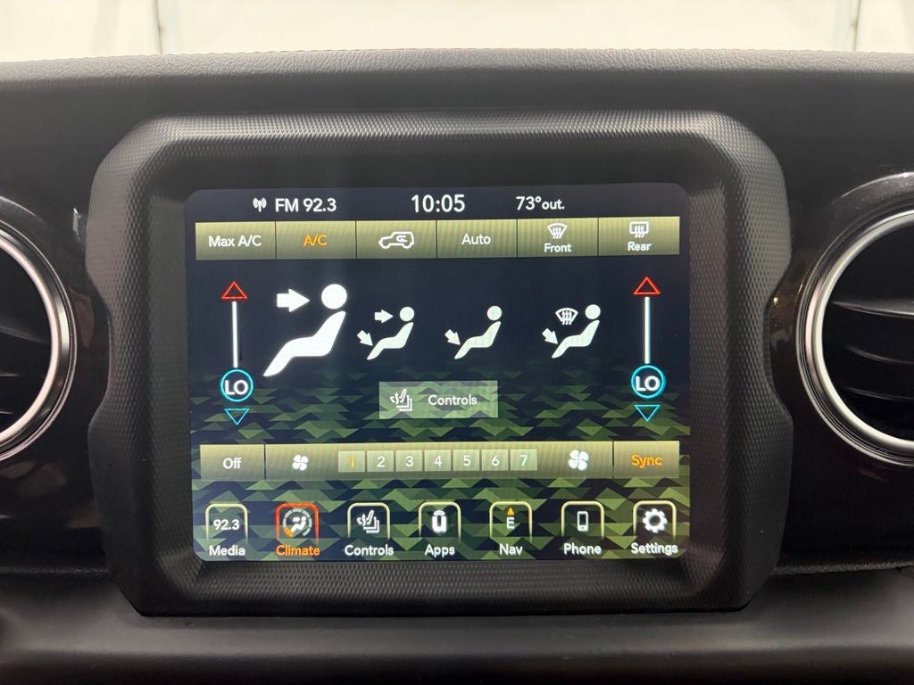 2022 Jeep Wrangler Sahara Altitude 4x4
