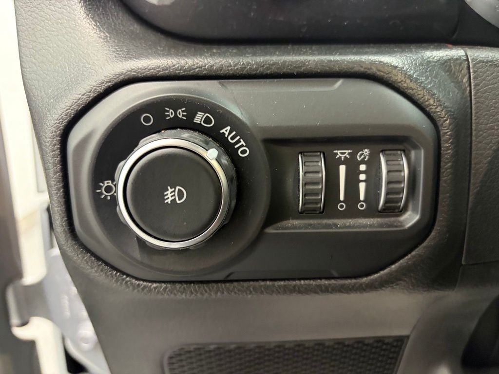 2022 Jeep Wrangler Sahara Altitude 4x4
