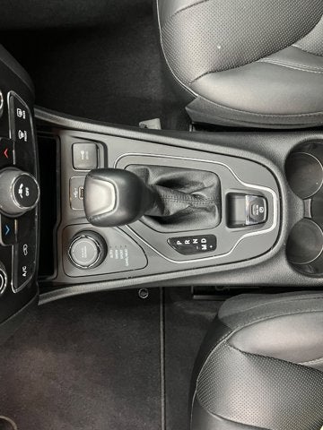 2021 Jeep Cherokee Latitude Lux 4X4