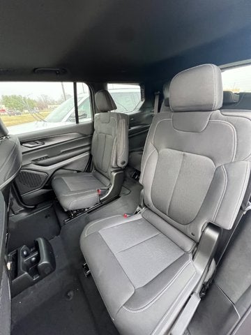 2025 Jeep Grand Cherokee GRAND CHEROKEE L LAREDO X 4X4