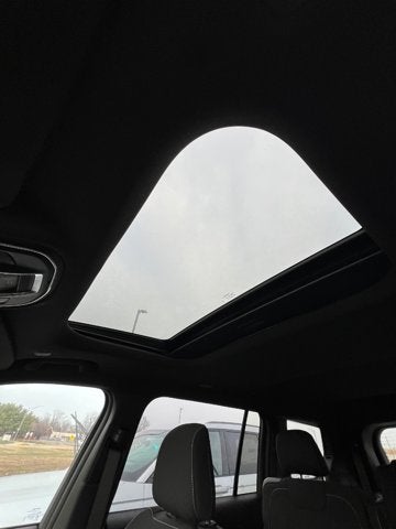 2025 Jeep Grand Cherokee GRAND CHEROKEE L LAREDO X 4X4