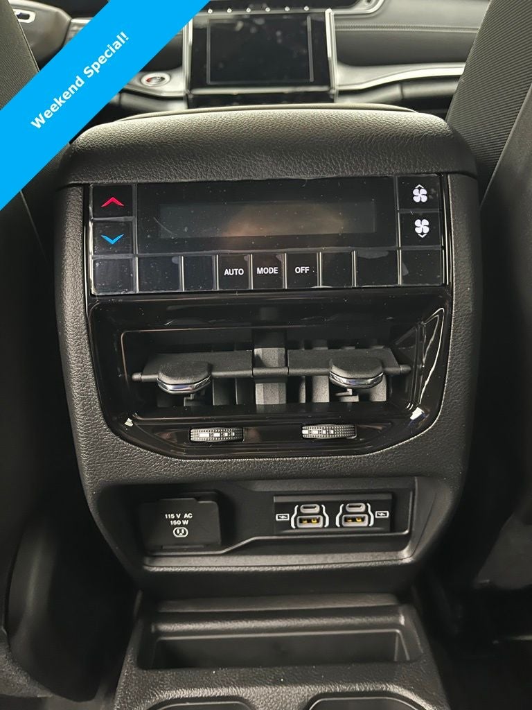 2025 Jeep Grand Cherokee GRAND CHEROKEE L ALTITUDE 4X4