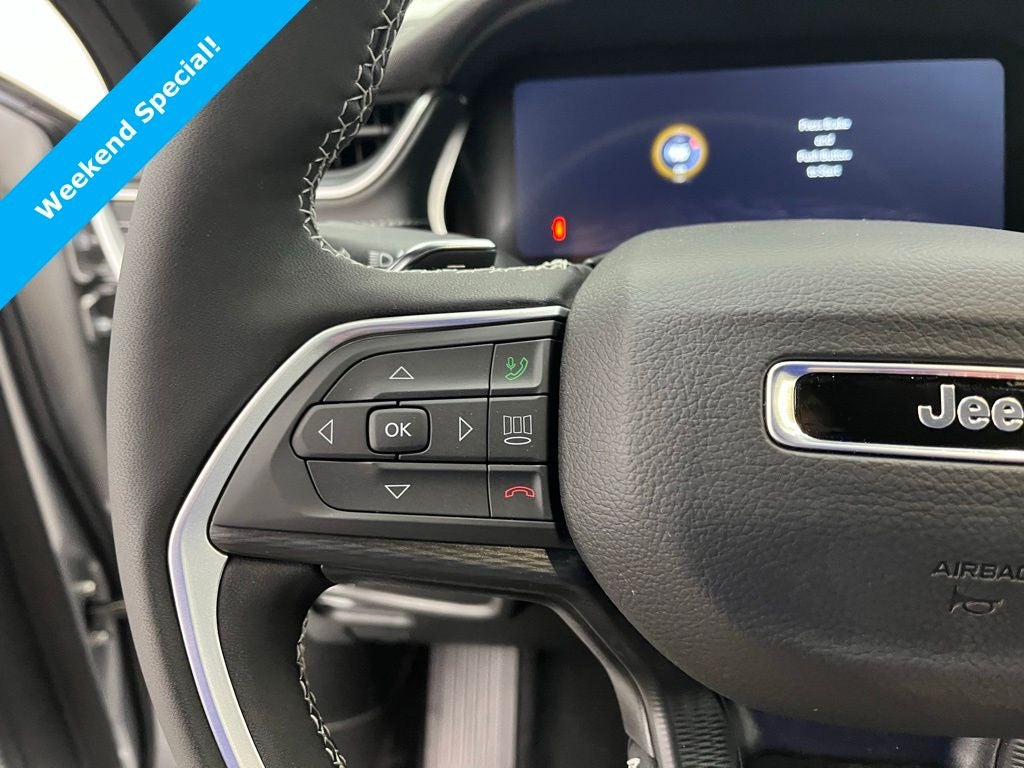 2025 Jeep Grand Cherokee GRAND CHEROKEE L ALTITUDE 4X4