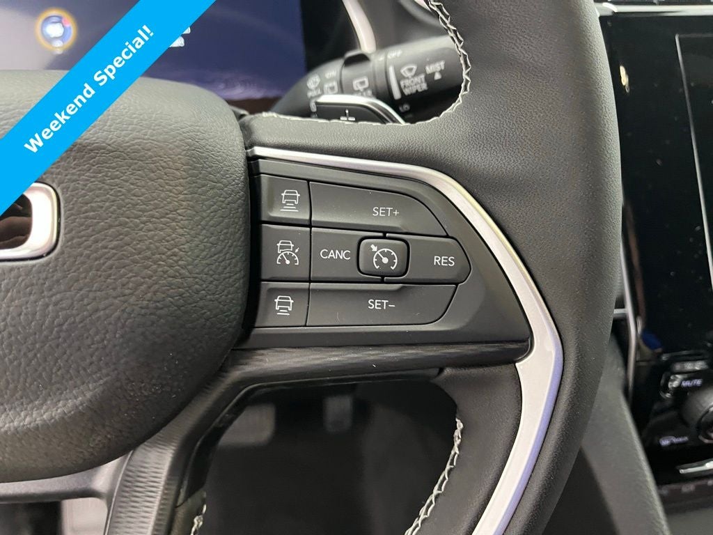 2025 Jeep Grand Cherokee GRAND CHEROKEE L ALTITUDE 4X4