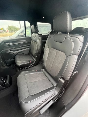 2025 Jeep Grand Cherokee GRAND CHEROKEE L ALTITUDE 4X4