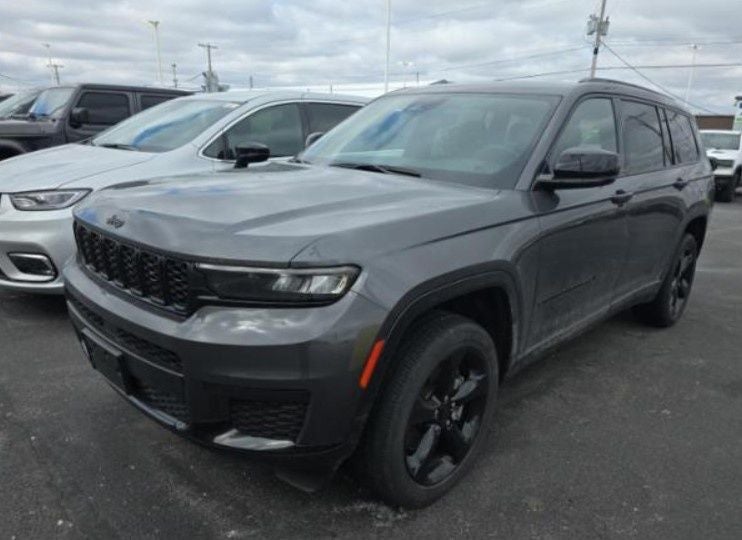 2023 Jeep Grand Cherokee L Altitude 4x4