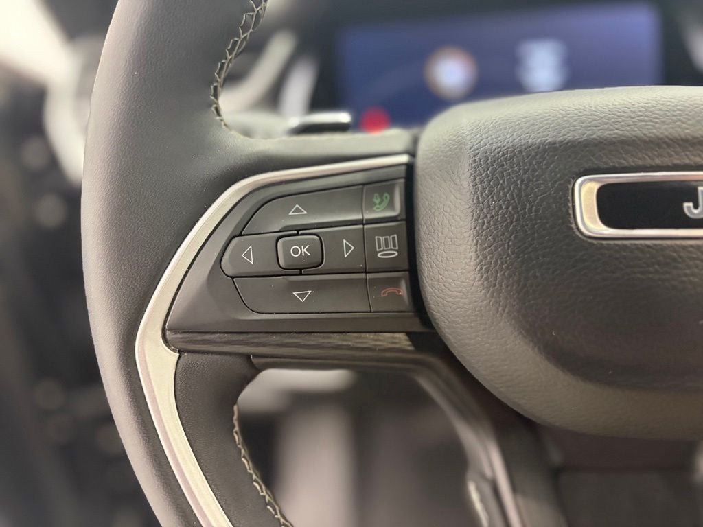 2023 Jeep Grand Cherokee L Altitude 4x4