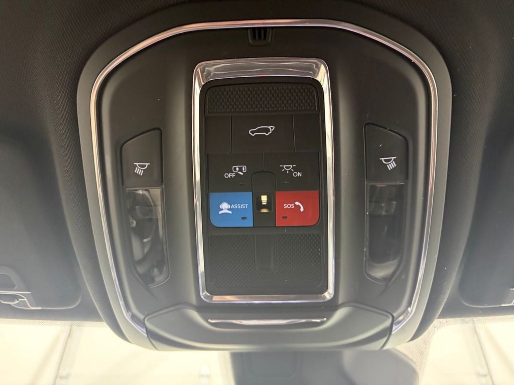 2023 Jeep Grand Cherokee L Altitude 4x4