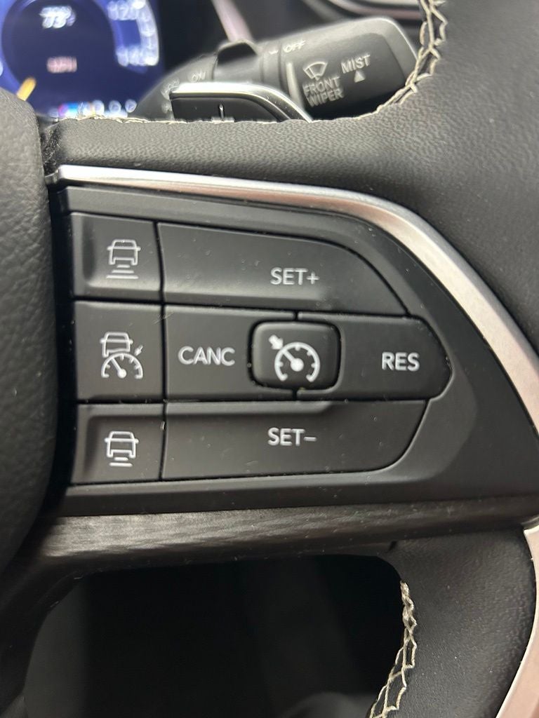2023 Jeep Grand Cherokee L Altitude 4x4