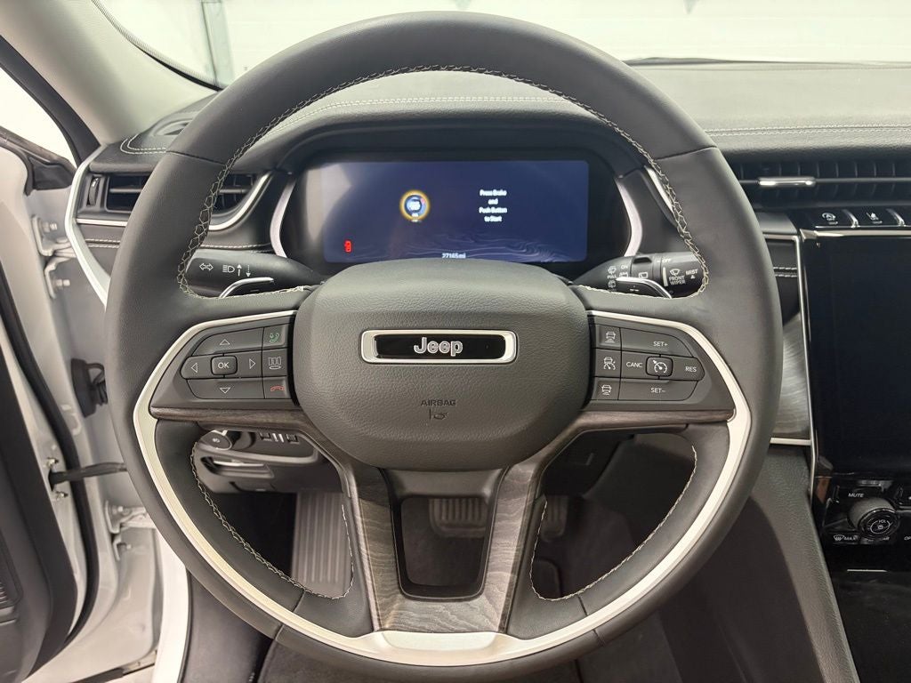 2023 Jeep Grand Cherokee L Limited 4x4