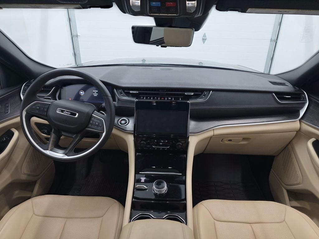 2023 Jeep Grand Cherokee L Limited 4x4