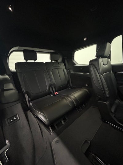 2023 Jeep Grand Cherokee L Overland 4x4