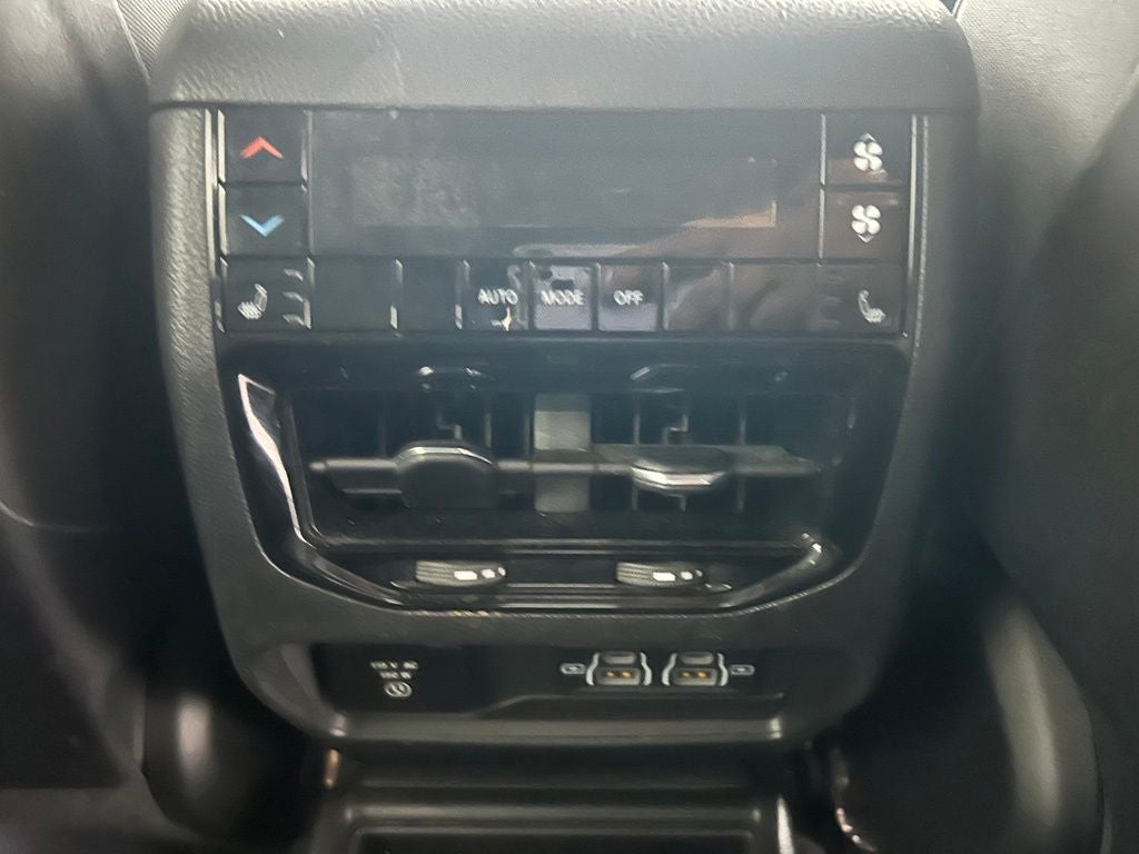 2023 Jeep Grand Cherokee L Overland 4x4