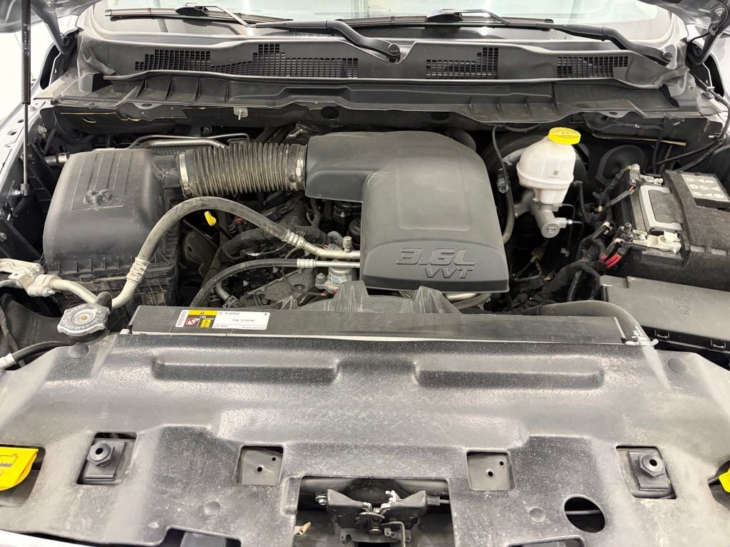 2024 RAM 1500 SLT Quad Cab 4x4 6'4' Box