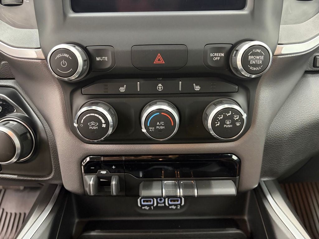 2023 RAM 1500 Big Horn Crew Cab 4x4 5'7' Box