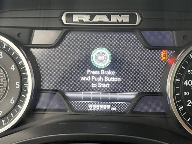 2022 RAM 1500 Big Horn Crew Cab 4x4 5'7' Box