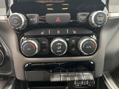 2022 RAM 1500 Big Horn Crew Cab 4x4 5'7' Box