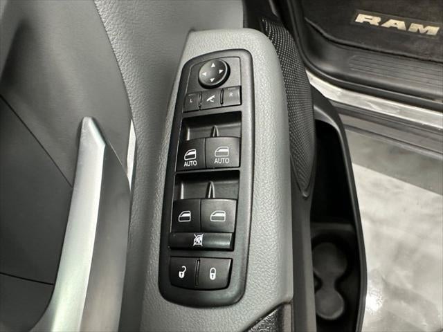 2020 RAM 1500 Big Horn Crew Cab 4x4 5'7' Box