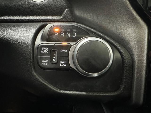 2020 RAM 1500 Big Horn Crew Cab 4x4 5'7' Box