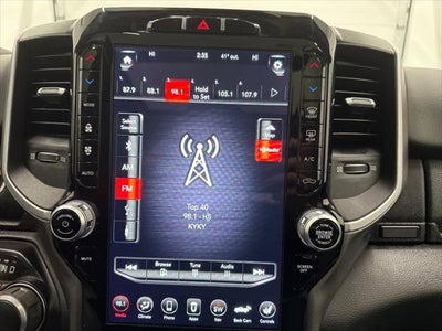 2020 RAM 1500 Big Horn Crew Cab 4x4 5'7' Box