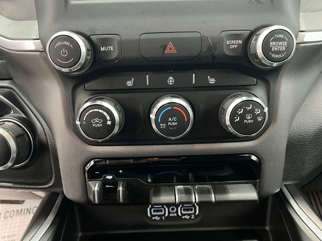 2023 RAM 1500 Big Horn Crew Cab 4x4 5'7' Box