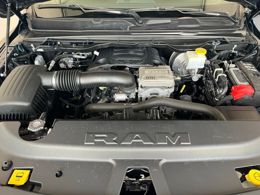 2023 RAM 1500 Big Horn Crew Cab 4x4 5'7' Box