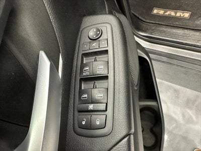 2020 RAM 1500 Big Horn Crew Cab 4x4 5'7' Box