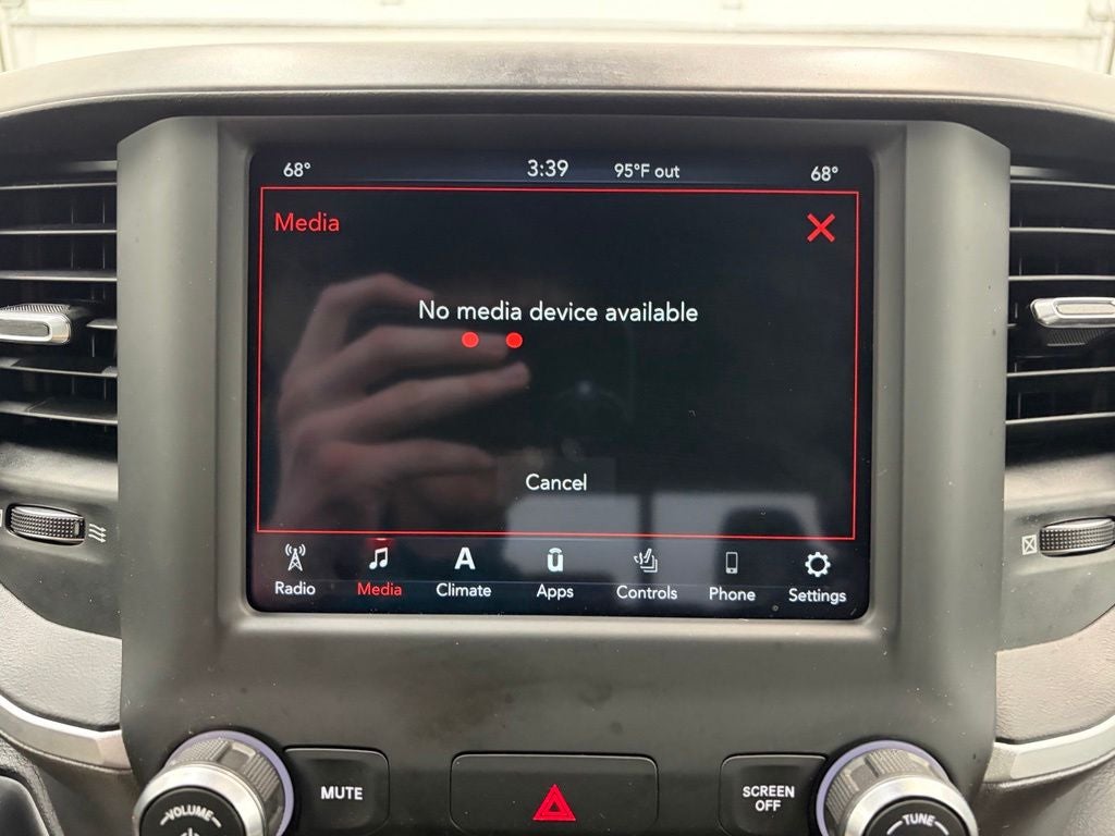 2021 RAM 1500 Big Horn Crew Cab 4x4 5'7' Box