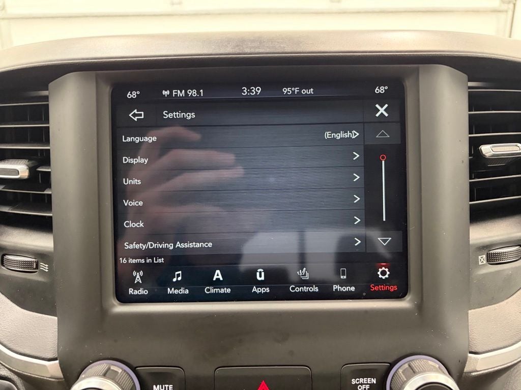 2021 RAM 1500 Big Horn Crew Cab 4x4 5'7' Box