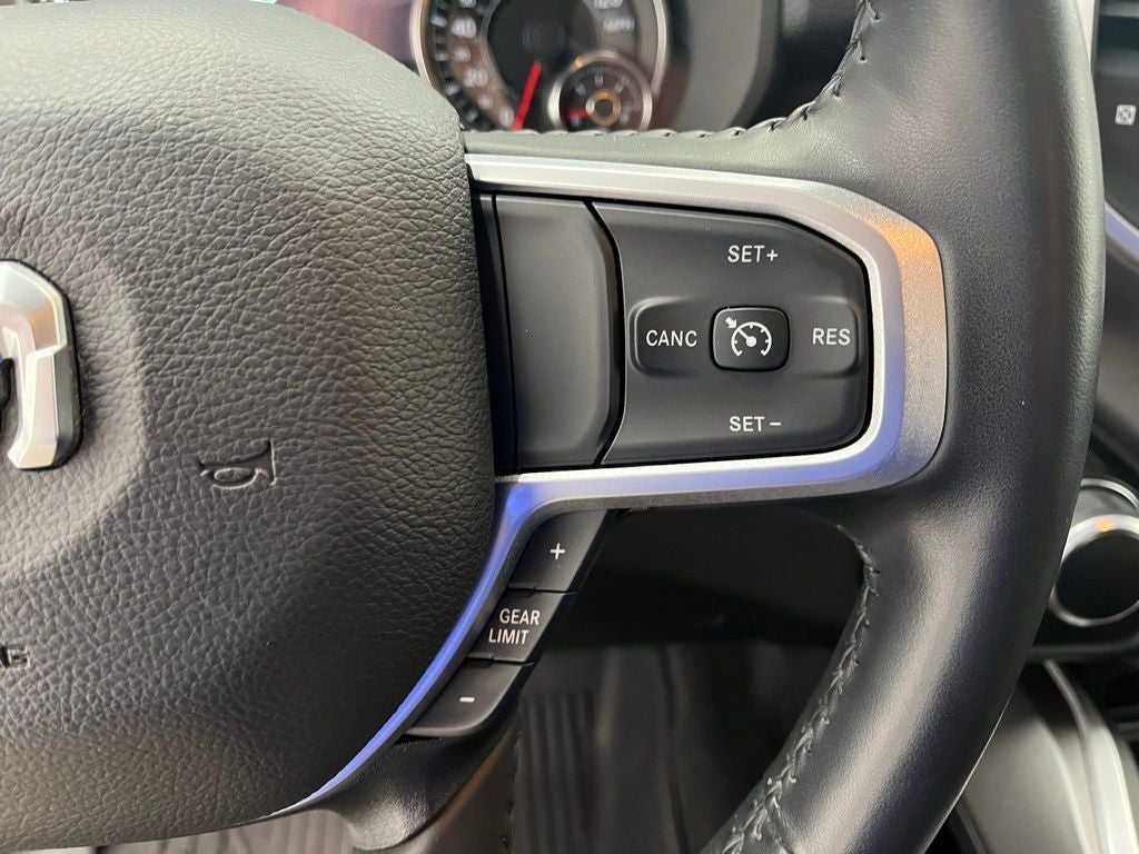 2023 RAM 1500 Big Horn Crew Cab 4x4 5'7' Box