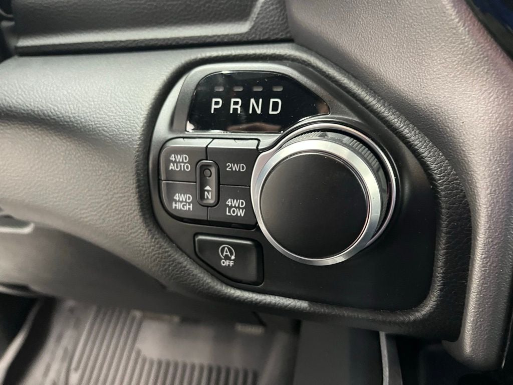 2023 RAM 1500 Big Horn Crew Cab 4x4 5'7' Box