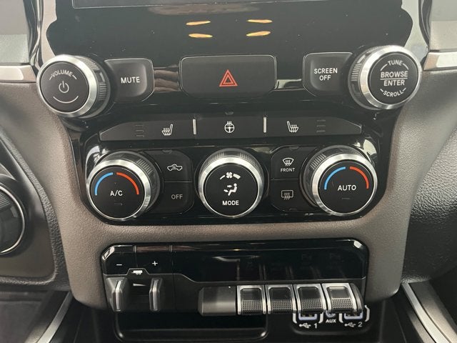 2022 RAM 1500 Big Horn Crew Cab 4x4 5'7' Box