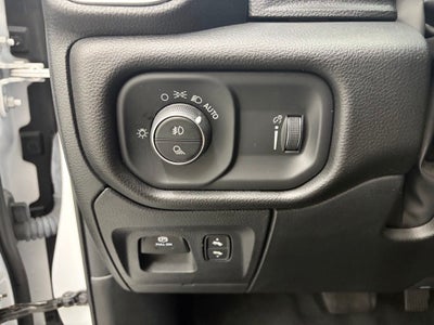 2023 RAM 1500 Big Horn Crew Cab 4x4 5'7' Box