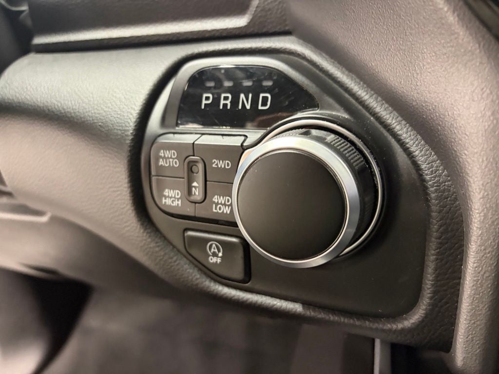 2023 RAM 1500 Big Horn Crew Cab 4x4 5'7' Box