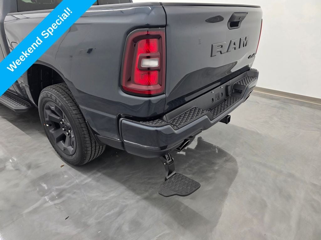 2026 RAM 1500 RAM 1500 EXPRESS CREW CAB 4X4 5'7' BOX