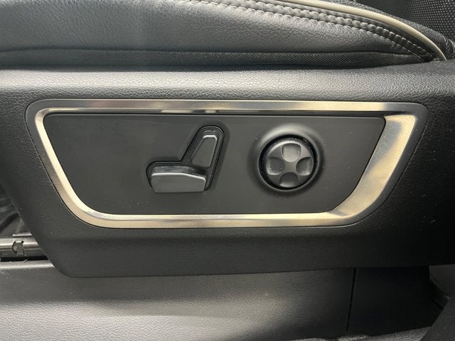 2020 RAM 1500 Limited Crew Cab 4x4 5'7' Box