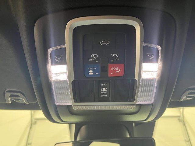 2020 RAM 1500 Limited Crew Cab 4x4 5'7' Box