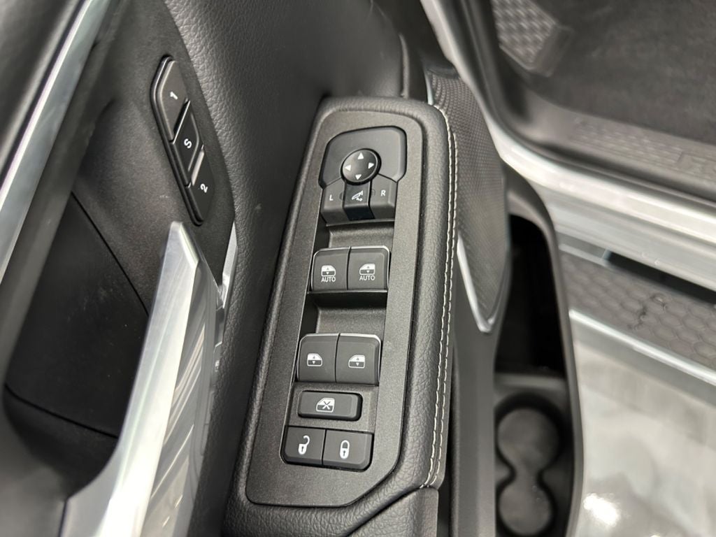 2025 RAM 1500 Laramie Crew Cab 4x4 5'7' Box