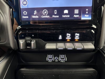 2025 RAM 1500 Laramie Crew Cab 4x4 5'7' Box