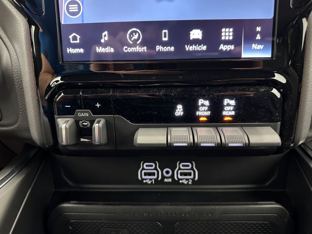 2025 RAM 1500 Laramie Crew Cab 4x4 5'7' Box