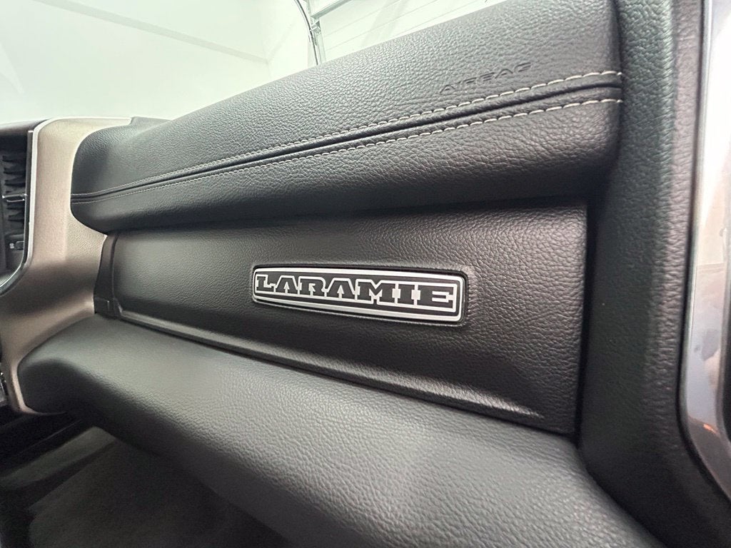 2021 RAM 1500 Laramie Crew Cab 4x4 5'7' Box