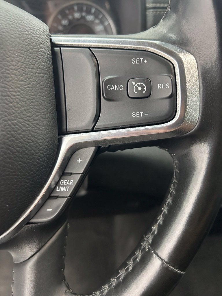 2021 RAM 1500 Laramie Crew Cab 4x4 5'7' Box