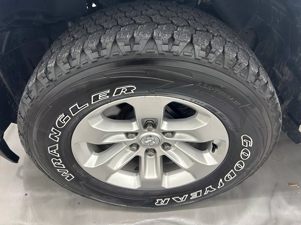 2021 RAM 1500 Laramie Crew Cab 4x4 5'7' Box