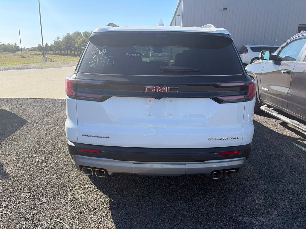2026 GMC Acadia Elevation FWD