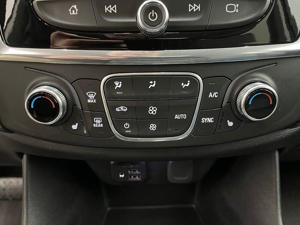 2020 Chevrolet Traverse FWD LT Leather