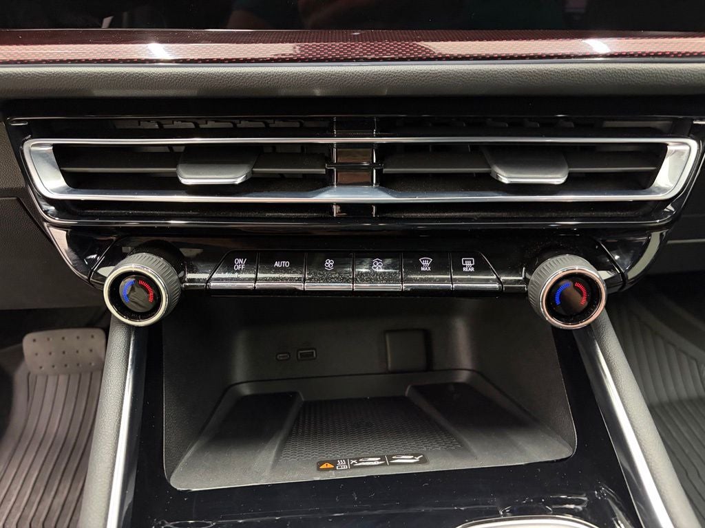 2024 Chevrolet Traverse AWD RS