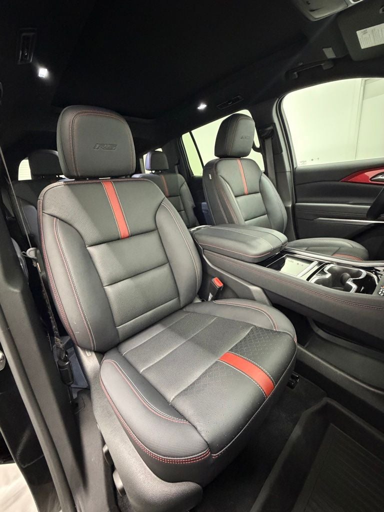 2024 Chevrolet Traverse AWD RS